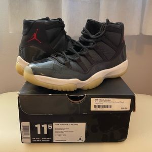 AIR JORDAN 11 RETRO